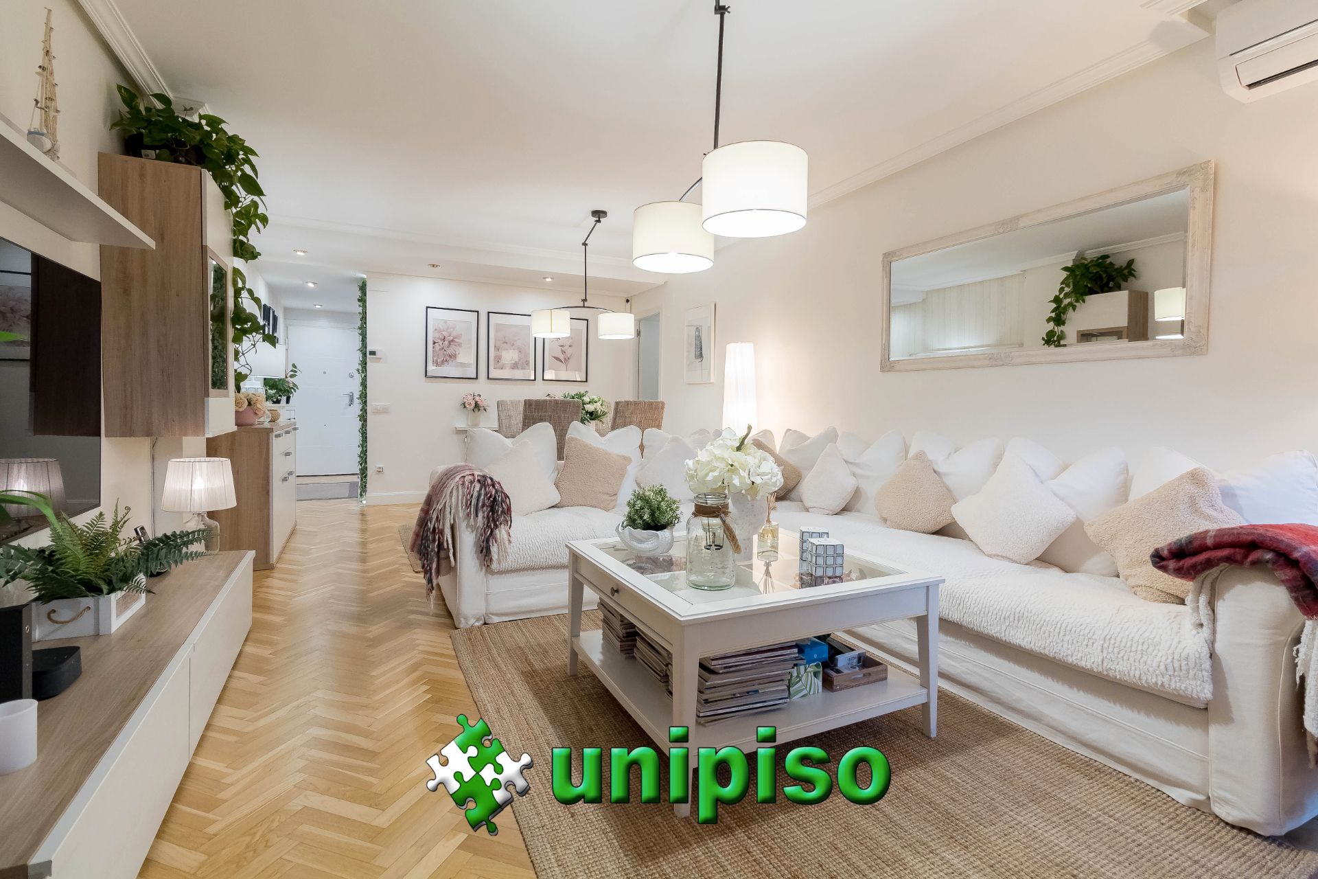 Sala de estar de Piso en venta en Leganés con Aire acondicionado, Trastero y Piscina comunitaria