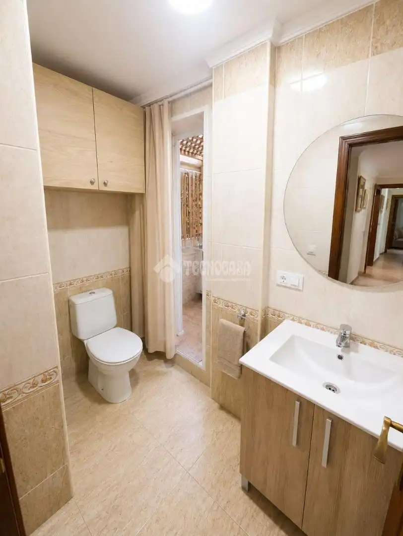 Bathroom of Flat for sale in Jerez de la Frontera