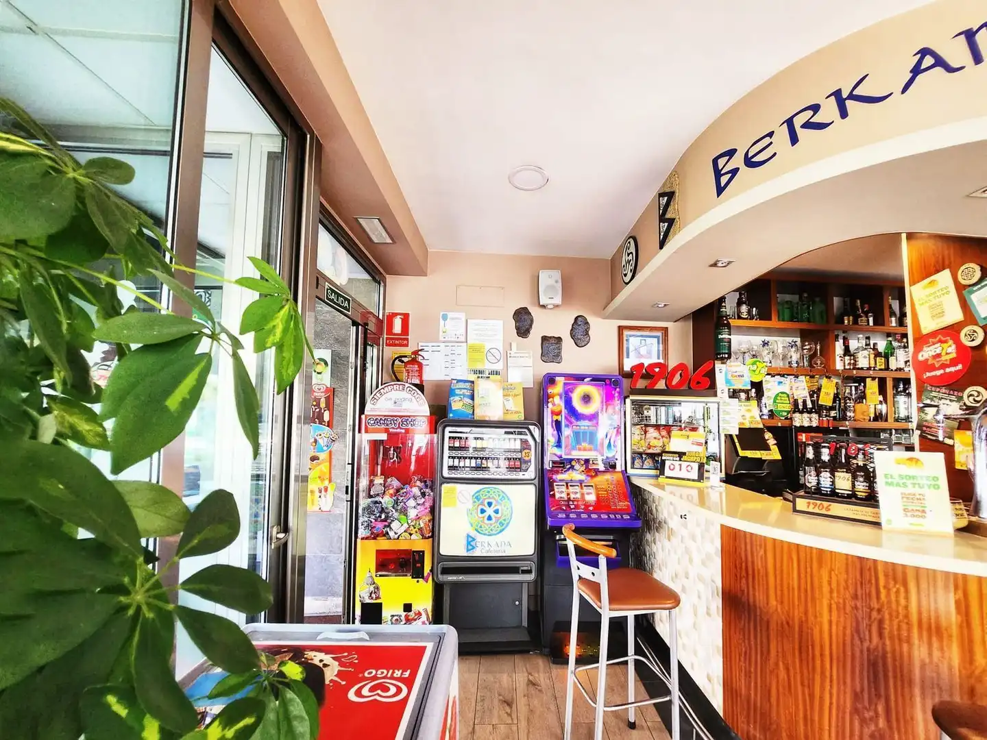 Commercial properties for sale in Pontevedra Capital   with Air Conditioner