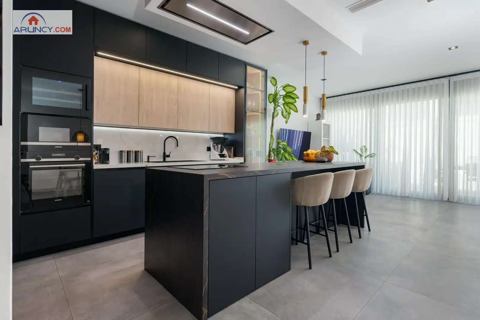 Cocina de Casa adosada en venta en Dos Hermanas con Aire acondicionado, Jardín privado y Terraza