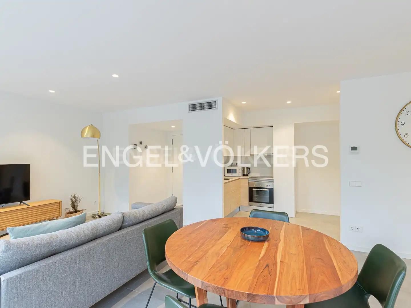 Exterior view of Flat for rent in Sant Martí