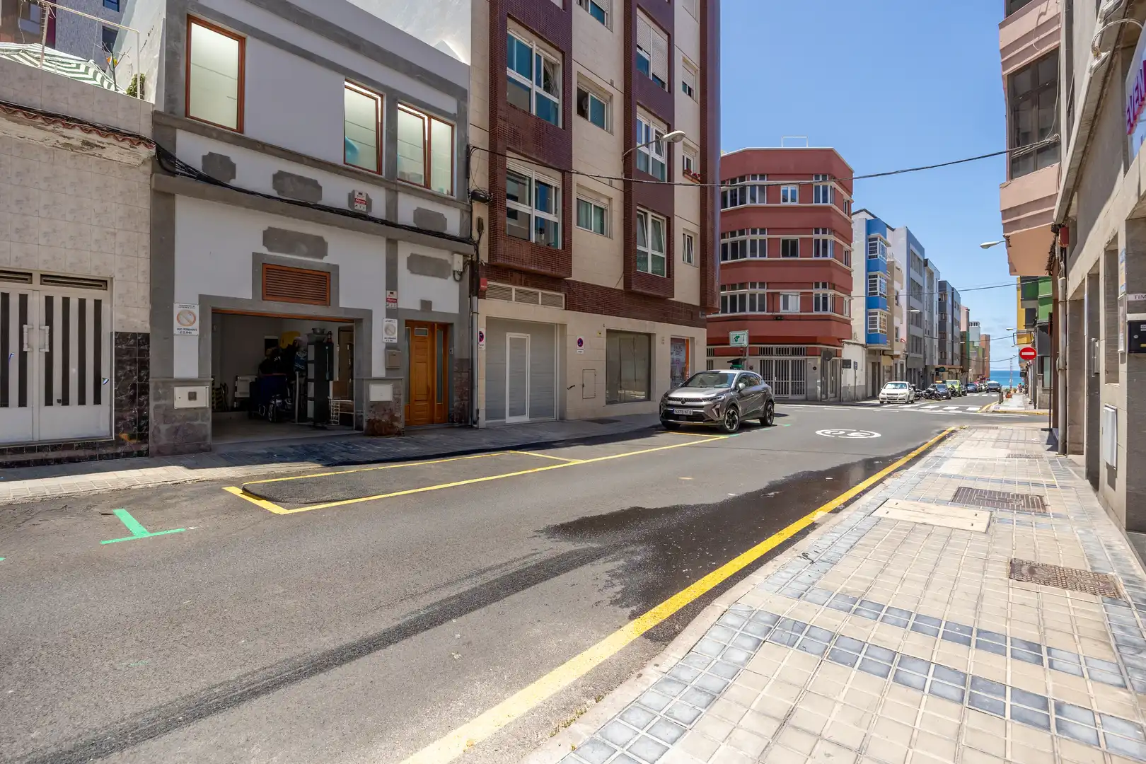 Vista exterior de Casa adosada en venda en Las Palmas de Gran Canaria amb Aire condicionat, Calefacció i Terrassa