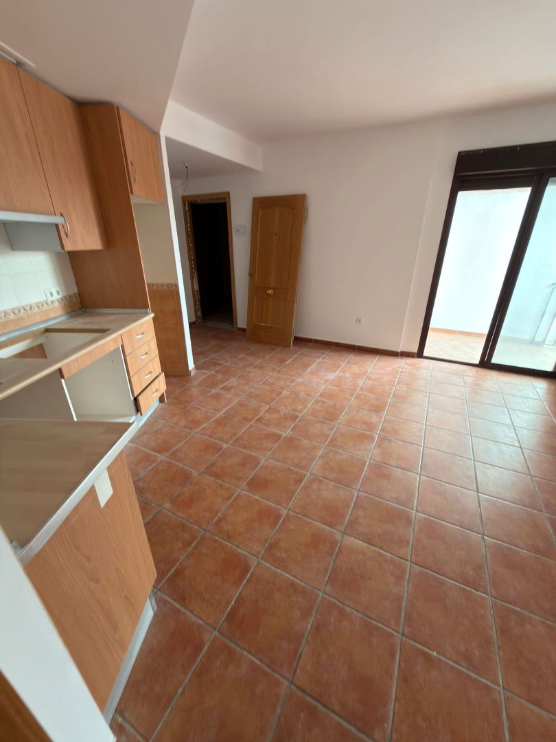 Kitchen of Flat for sale in Alcaucín  with Terrace, Oven and Community pool