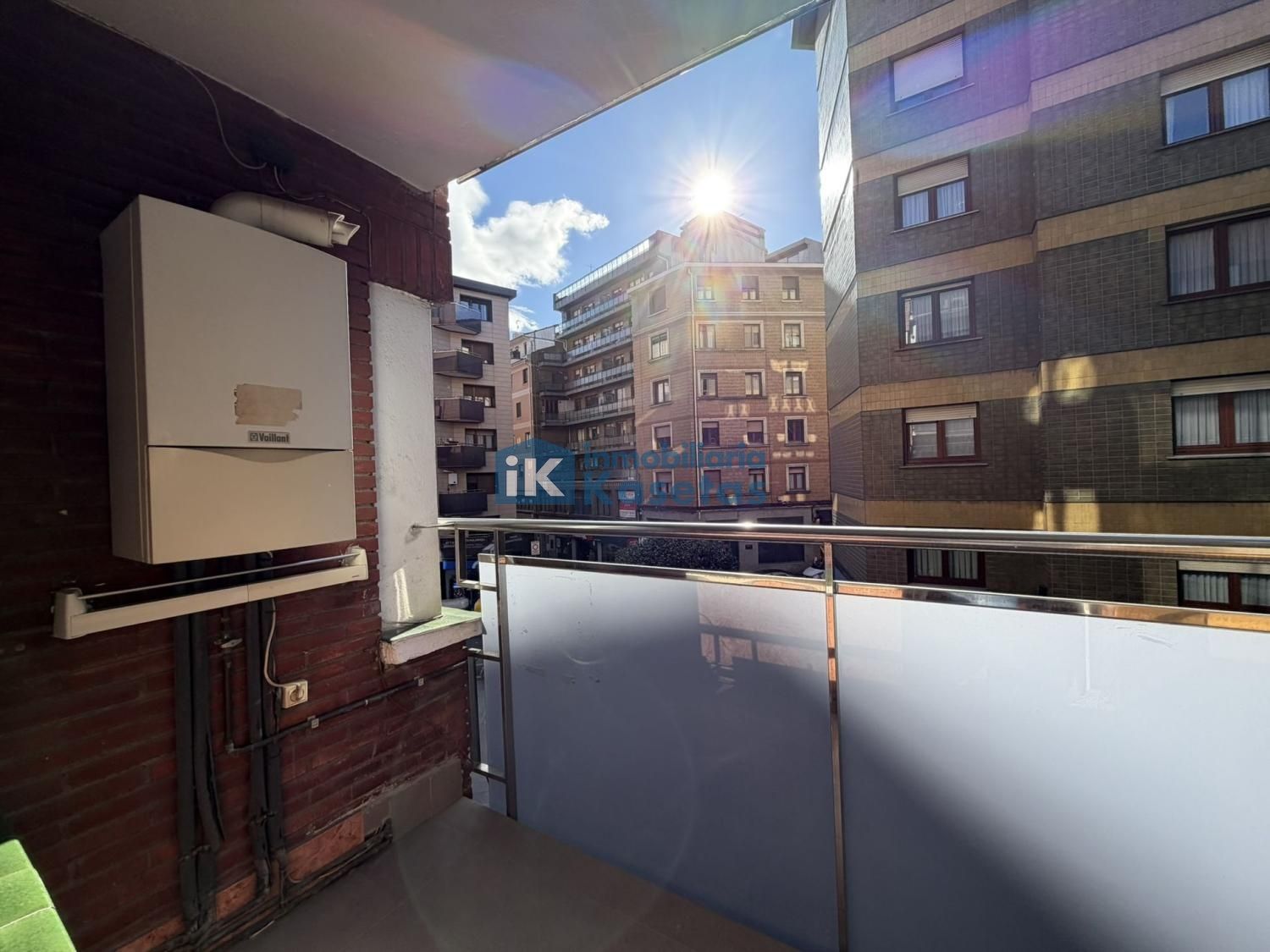 Terrassa de Pis en venda en Basauri  amb Calefacció i Terrassa