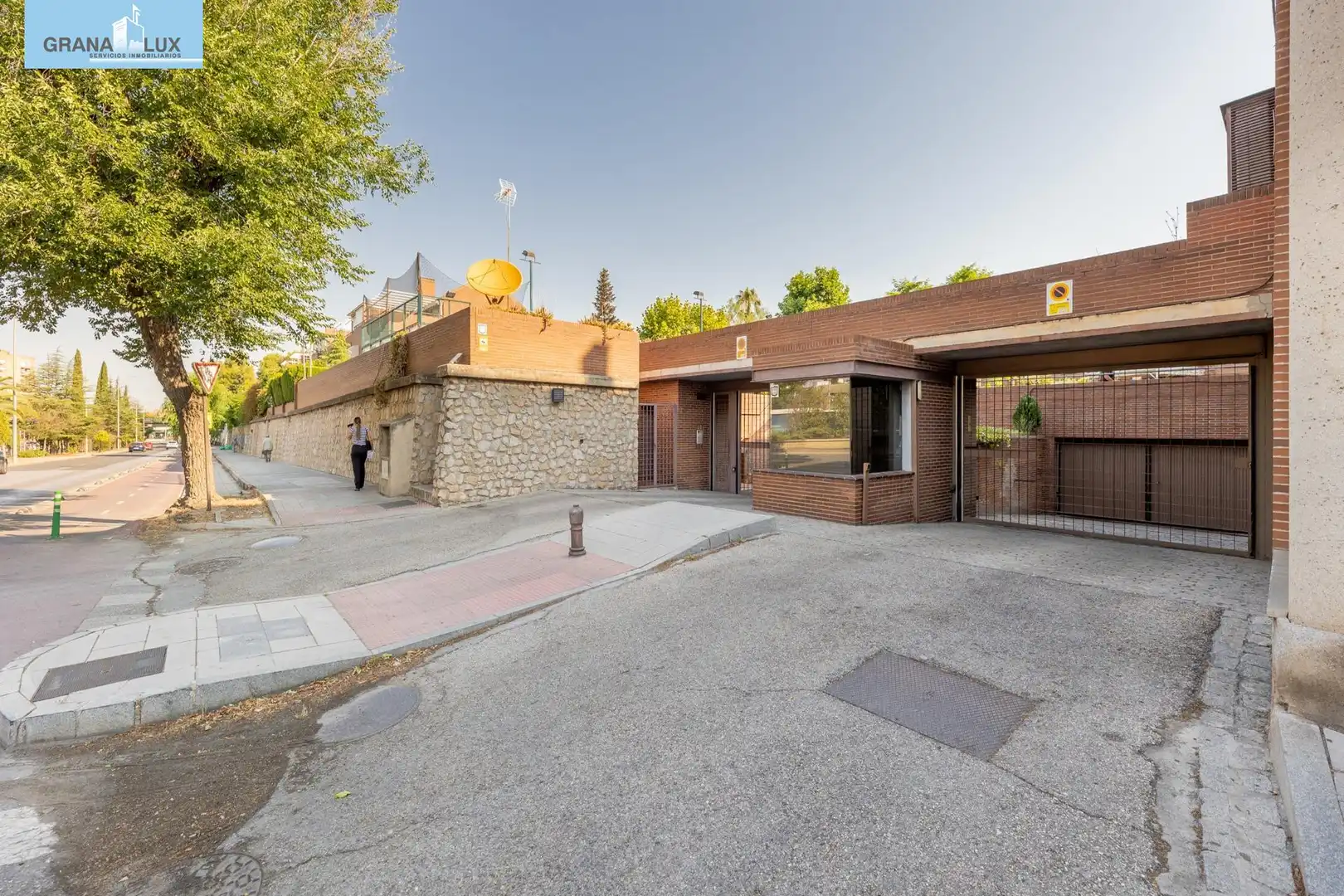 Doppelhaushälfte mit Pool zum Verkauf in Avenida ANDALUCIA, imagen 2