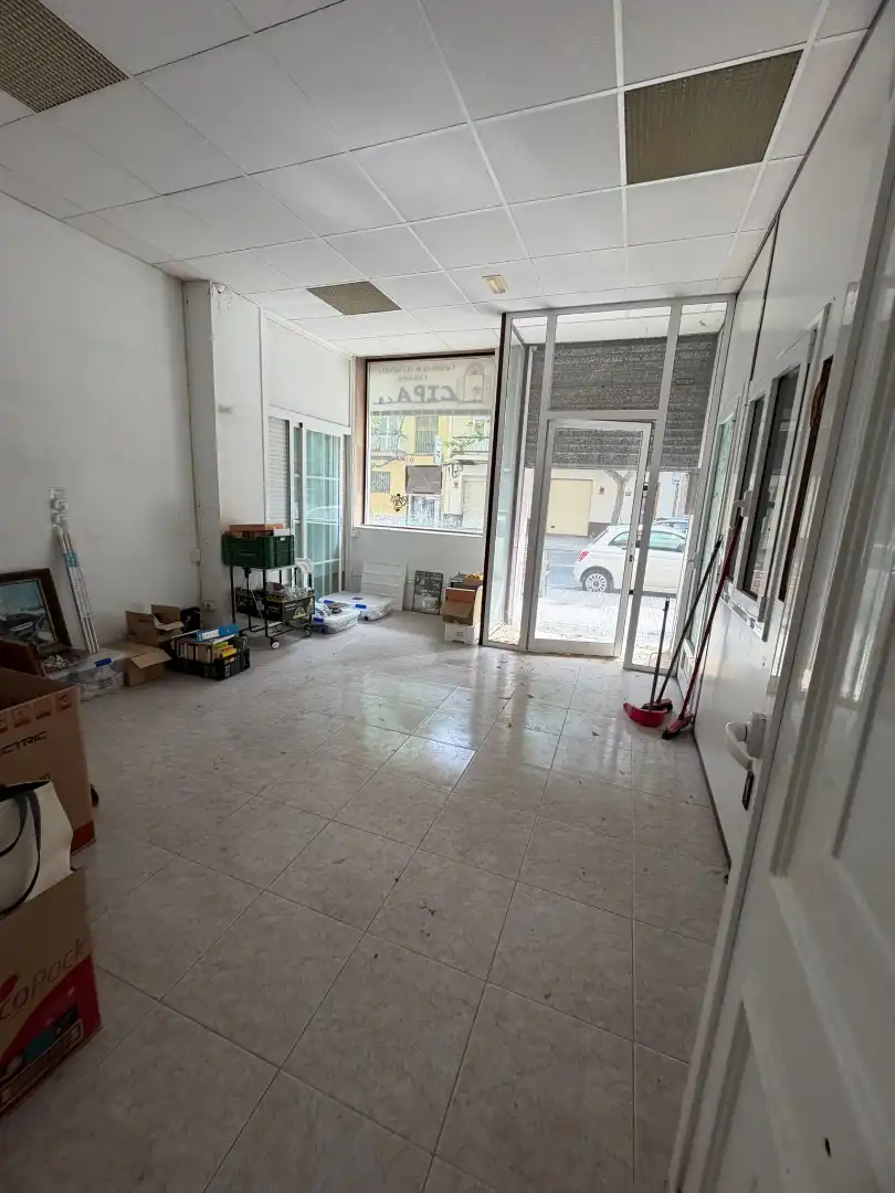 Local comercial en venda a Casc Antic - Nou Cambrils, imagen 3