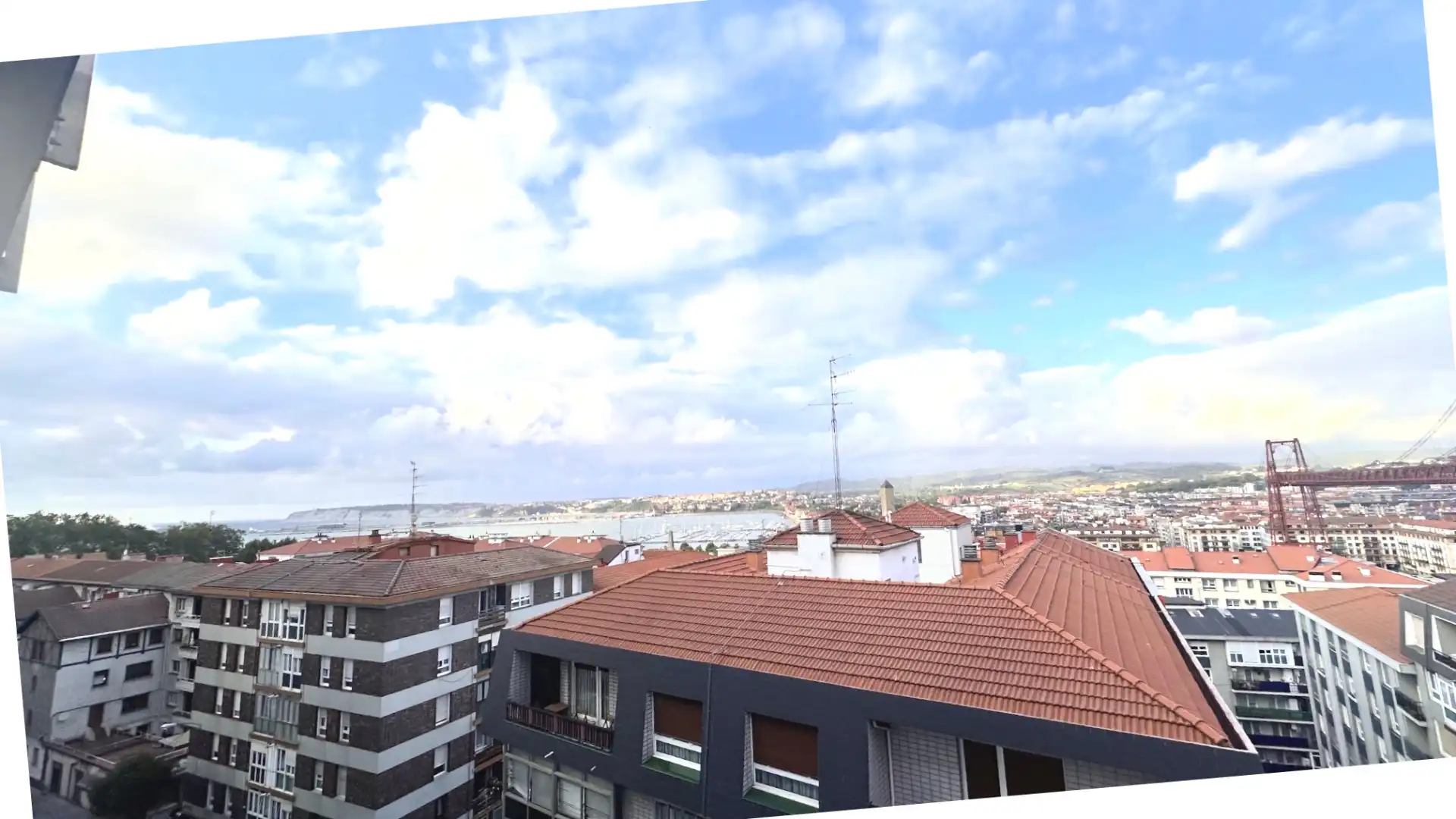 Außenansicht von Wohnung zum Verkauf in Portugalete mit Heizung, Terrasse und Möbliert