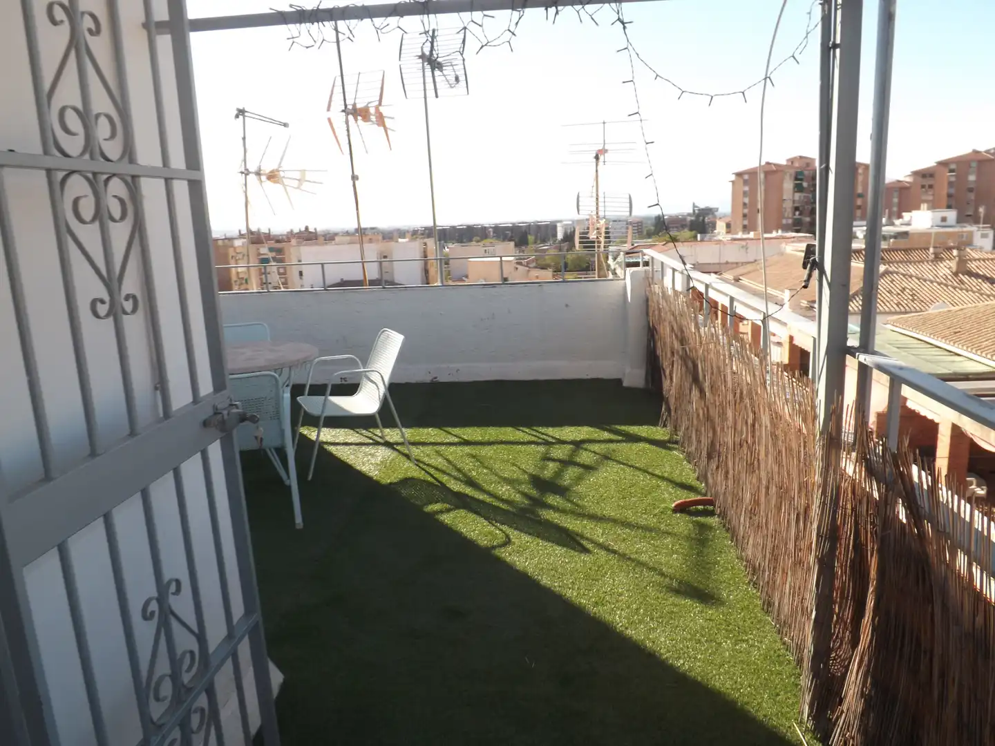 Penthouse with lift to rent in Avenida de Dílar, imagen 4