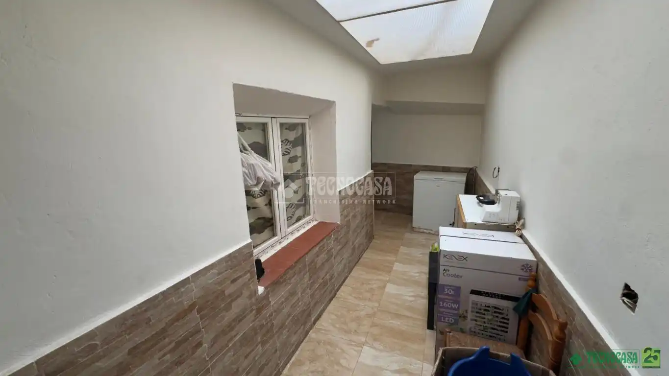 Casa adosada en venta en Puebla de Almenara con Calefacción y Amueblado