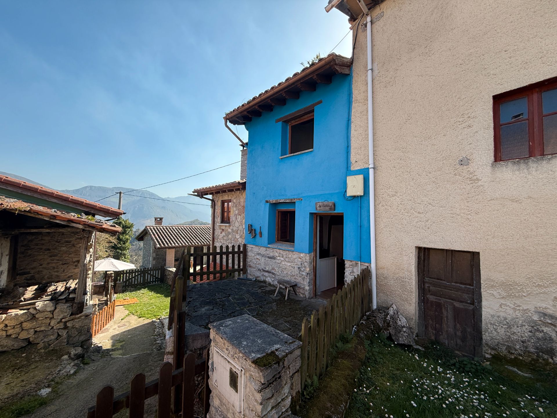 Vista exterior de Casa adosada en venta en Parres