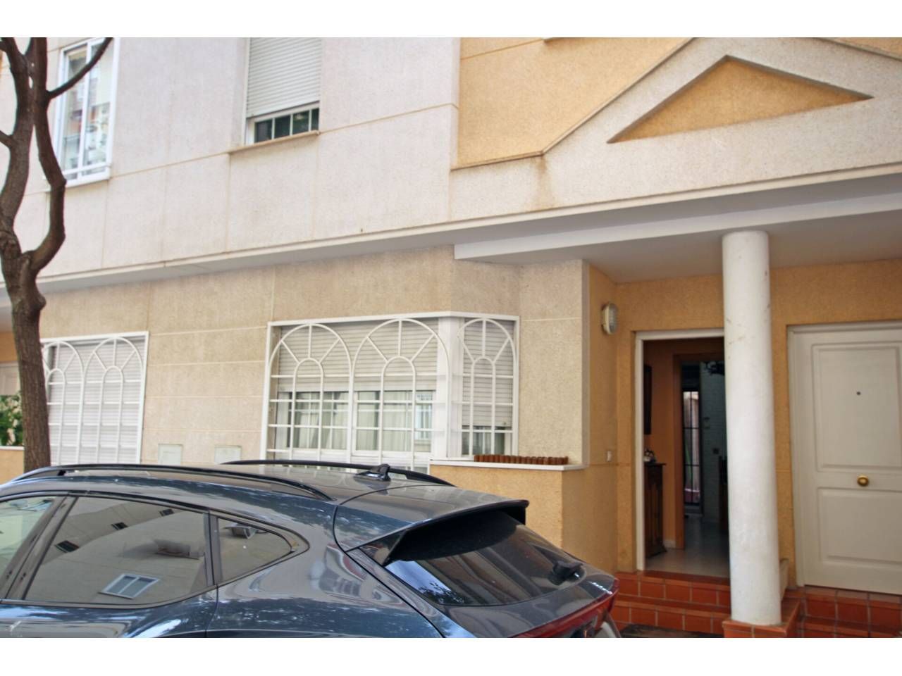 Exterior view of House or chalet for sale in Azuqueca de Henares  with Heating and Private garden