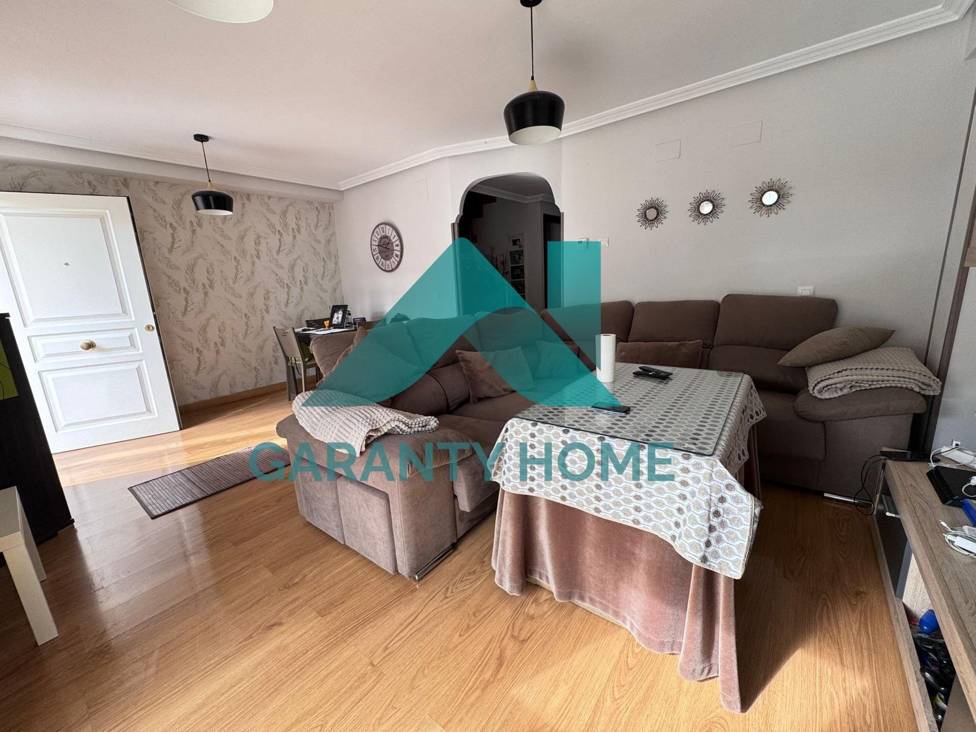 Exterior view of Single-family semi-detached for sale in Cáceres Capital