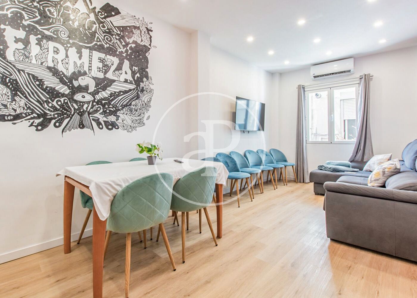 Menjador de Pis en venda en  Madrid Capital amb Calefacció, Moblat i Balcó