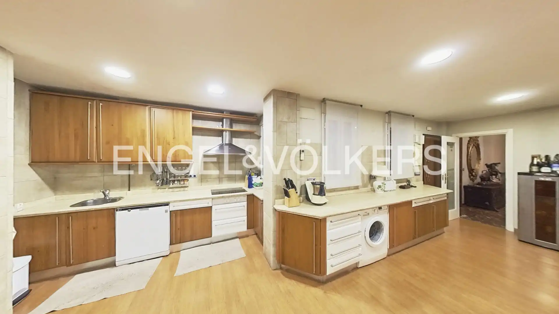 Kitchen of Flat for sale in Sevilla  with Air Conditioner, Heating and Terrace