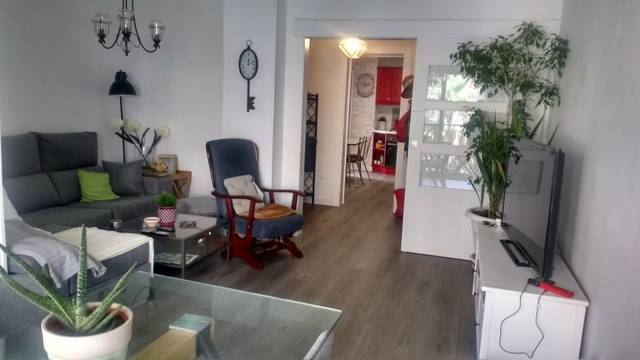 Piso en Alquiler en Parque Ayala - Jardín de la Abadía - Huelín