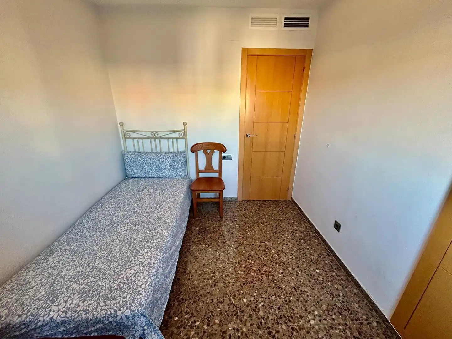 Habitación de Piso en venta en Valencia con Aire acondicionado, Calefacción y Balcón