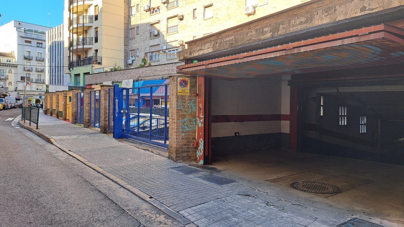 Aparcament de Garatge de lloguer en  Zaragoza Capital