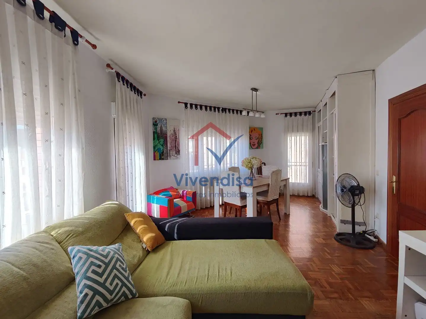 Sala d'estar de Pis en venda en Guadalajara amb Calefacció i Terrassa