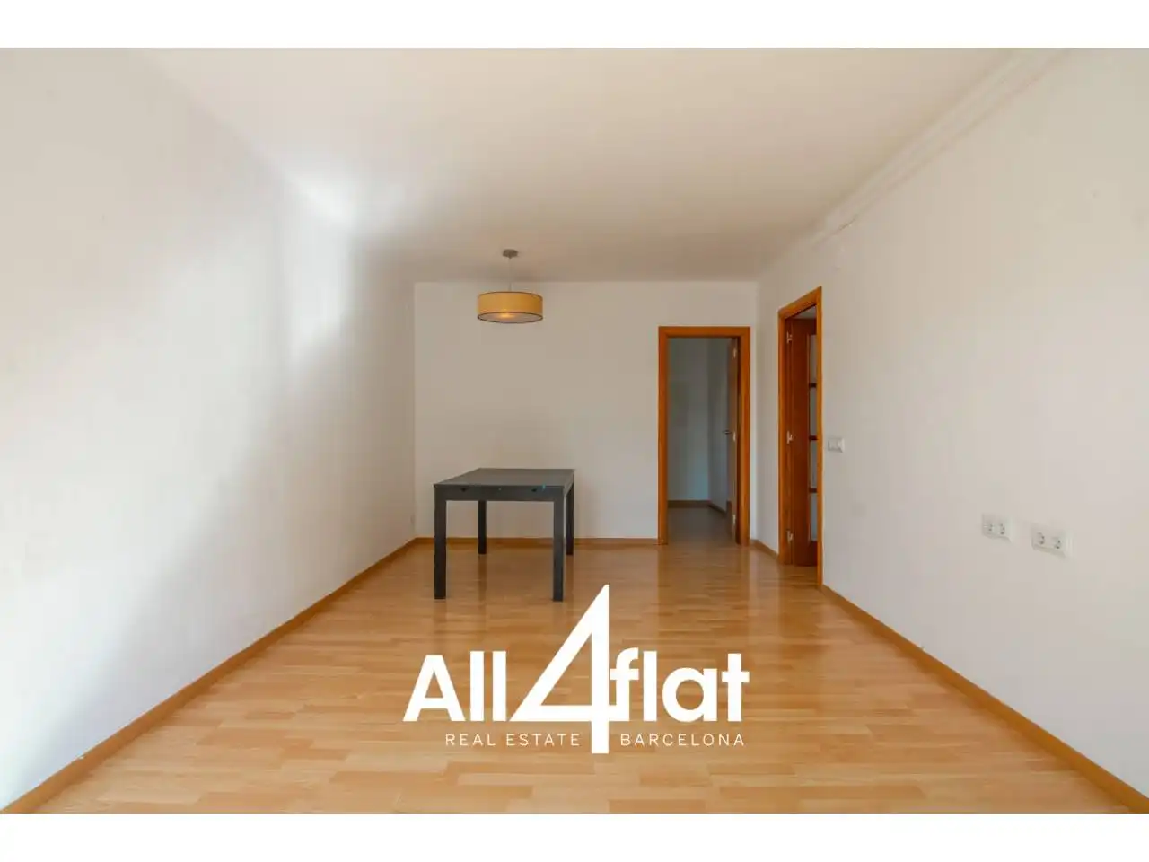Dining room of Flat for rent in Esplugues de Llobregat  with Air Conditioner, Heating and Parquet flooring