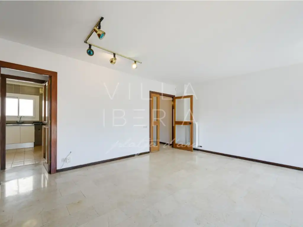 Wohnung zum Verkauf in Calle Joan Maragall, 34, Eixample Nord