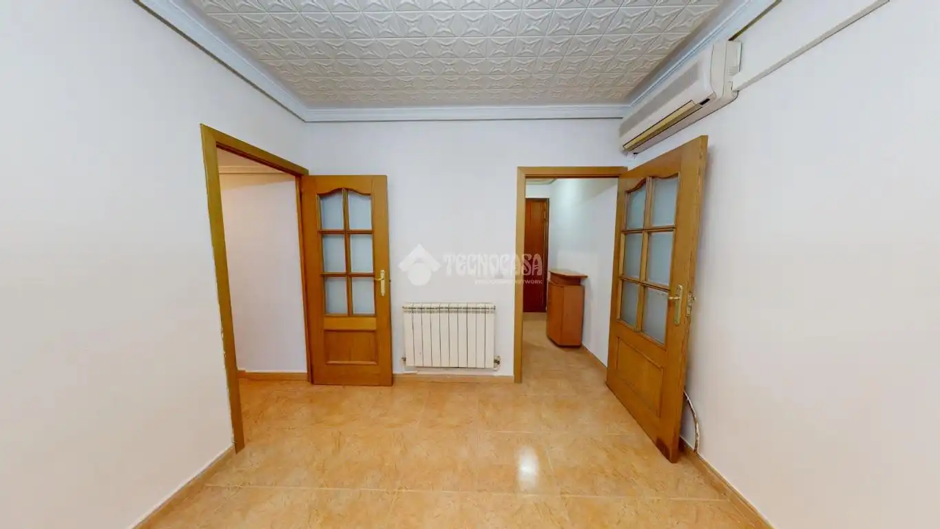 Wohnung zum Verkauf in Leganés mit Klimaanlage, Heizung und Terrasse