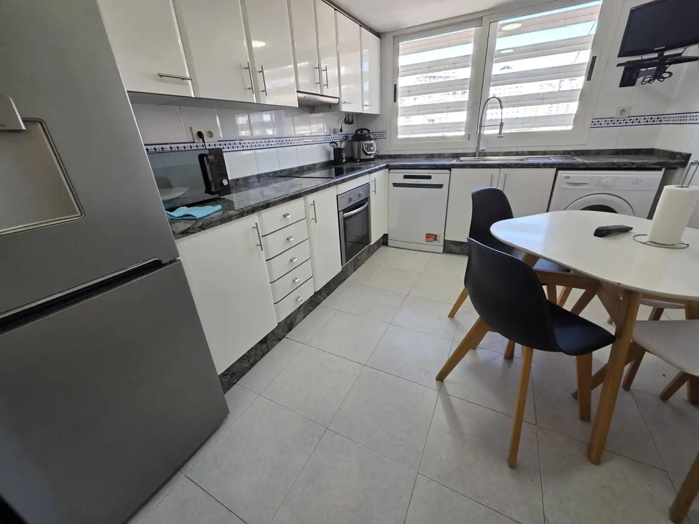 Cocina de Piso en venta en Benidorm con Calefacción, Amueblado y Piscina comunitaria