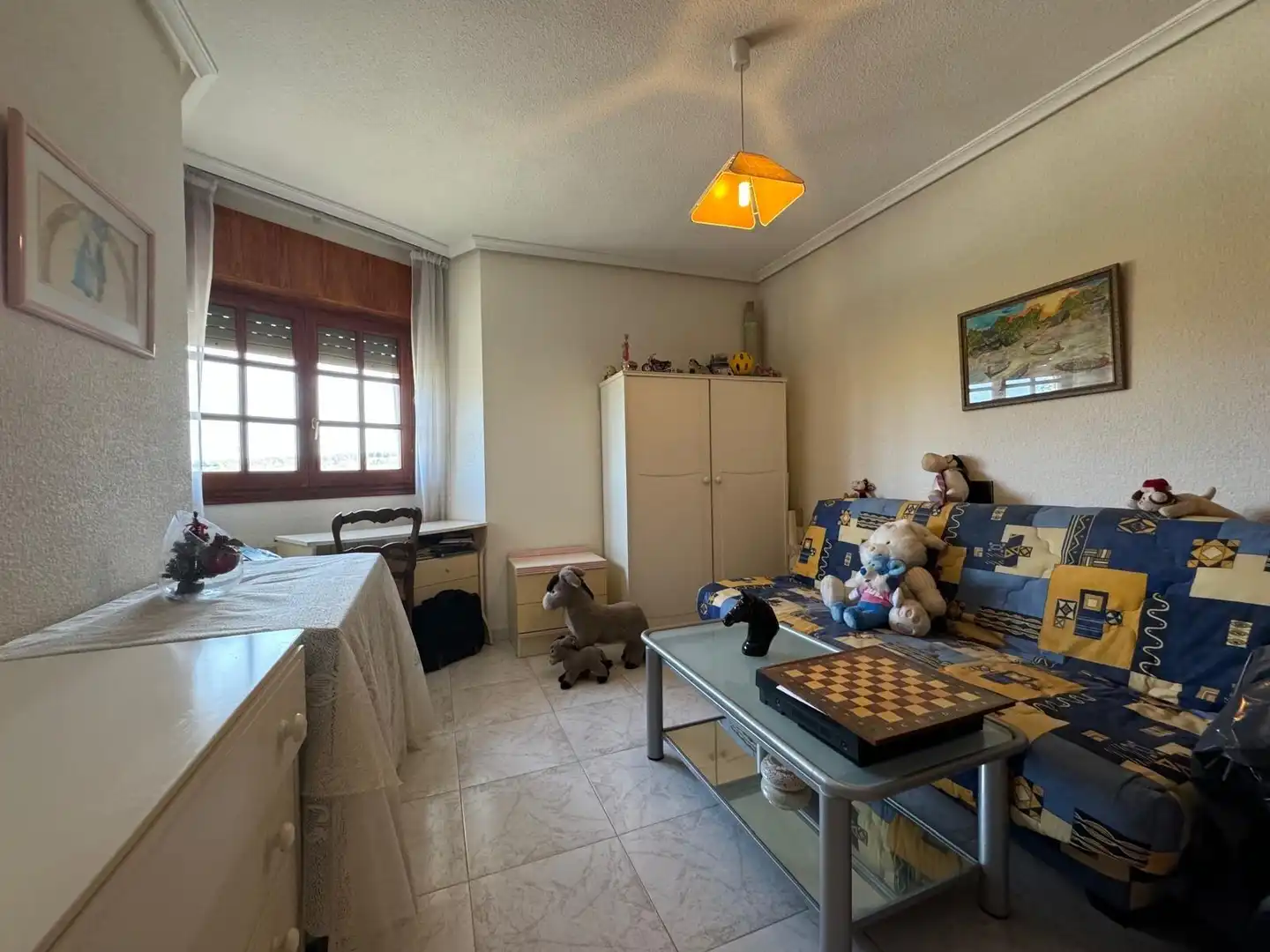 Sala d'estar de Casa o xalet en venda en Alicante / Alacant amb Calefacció, Jardí privat i Terrassa