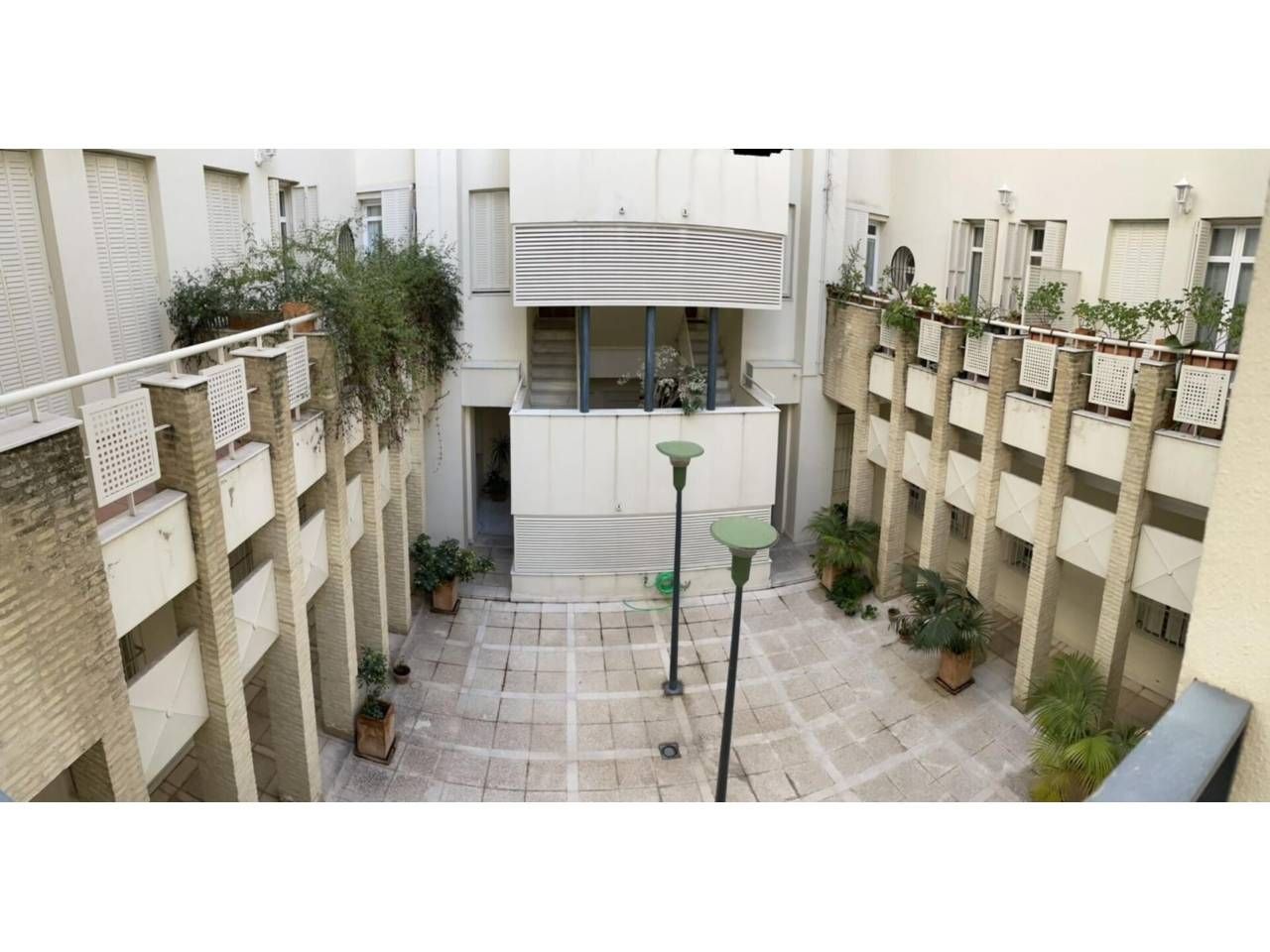 Vista exterior de Dúplex de lloguer en  Sevilla Capital amb Aire condicionat, Calefacció i Terrassa