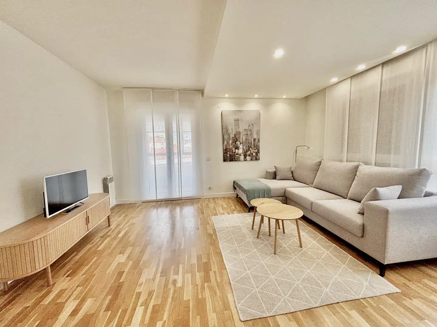 Living room of Flat for rent in  Pamplona / Iruña  with Heating, Parquet flooring and Terrace