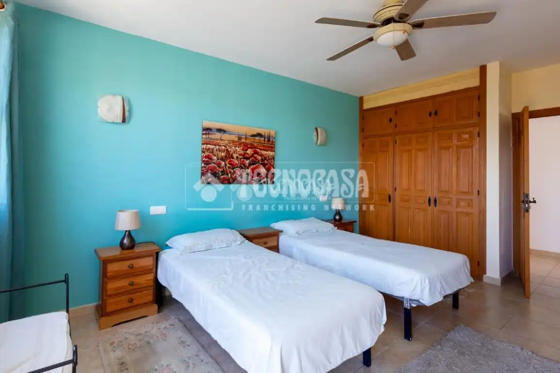 Bedroom of Country homes for sale in Iznate, Málaga