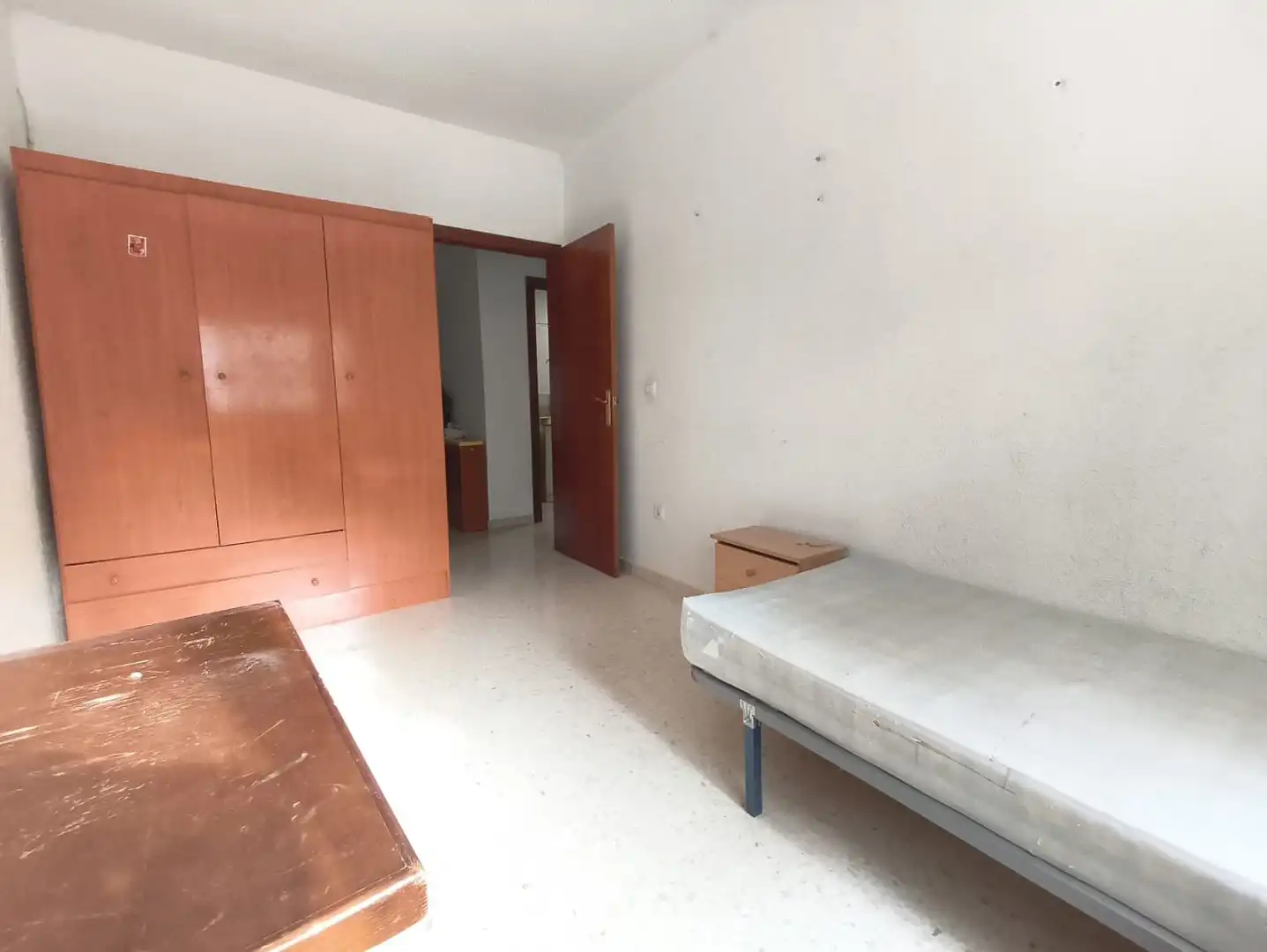 Dormitori de Pis en venda en Valdepasillas - La Paz - Huerta Rosales