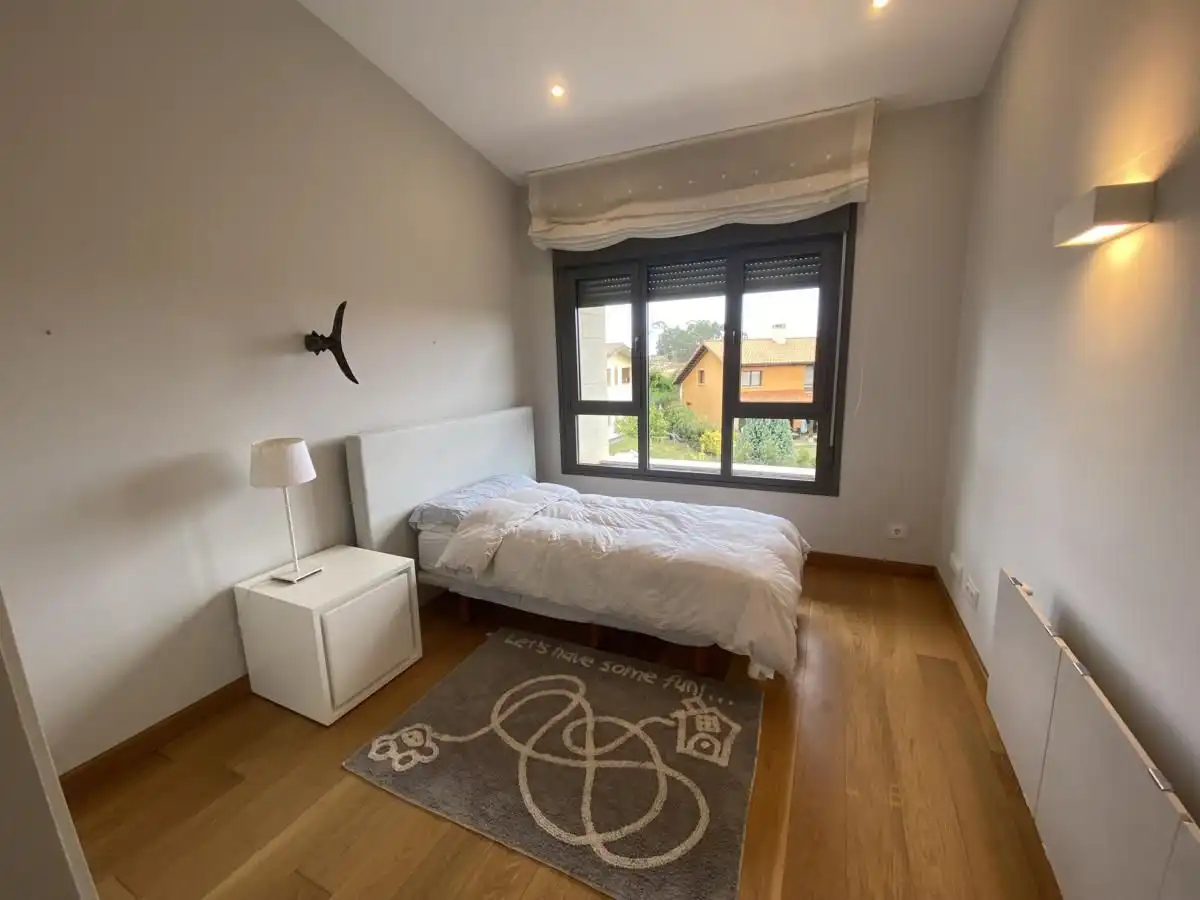 Habitación de Casa o chalet en venta en Llanes con Calefacción, Jardín privado y Terraza