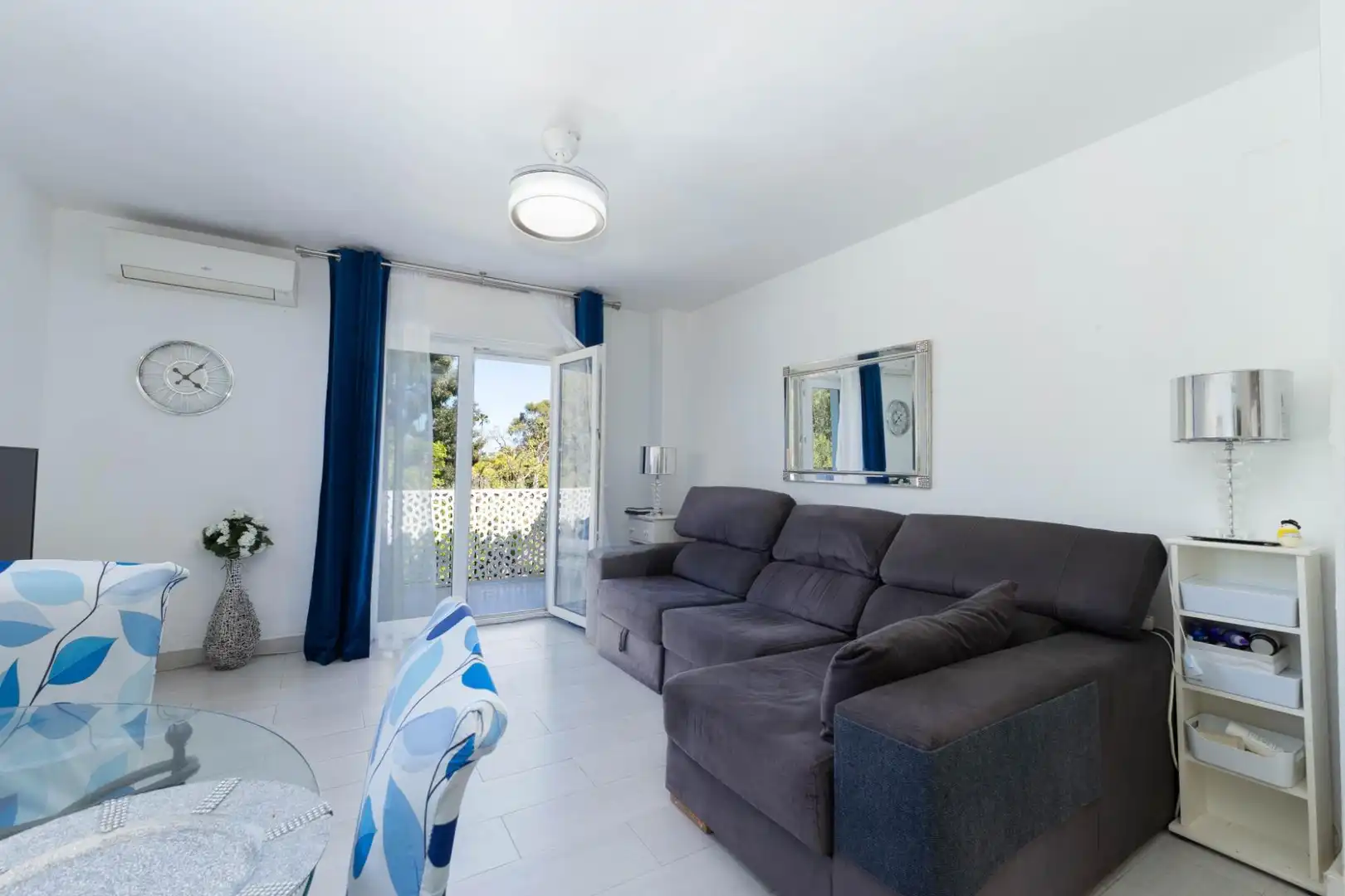 Sala d'estar de Apartament en venda en Mijas amb Aire condicionat i Calefacció