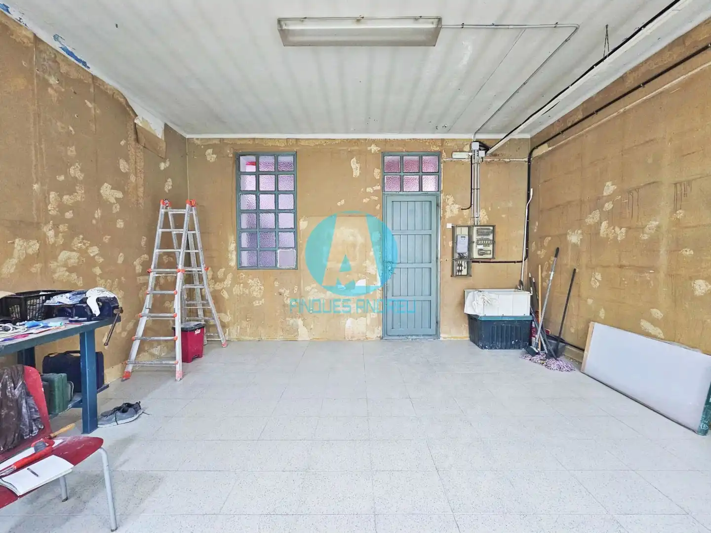 Commercial properties for sale in Mataró