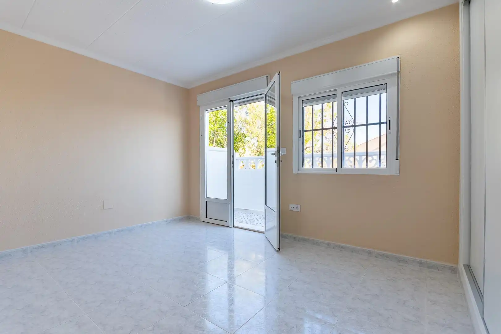Houses for sale in San Fulgencio  with Terrace