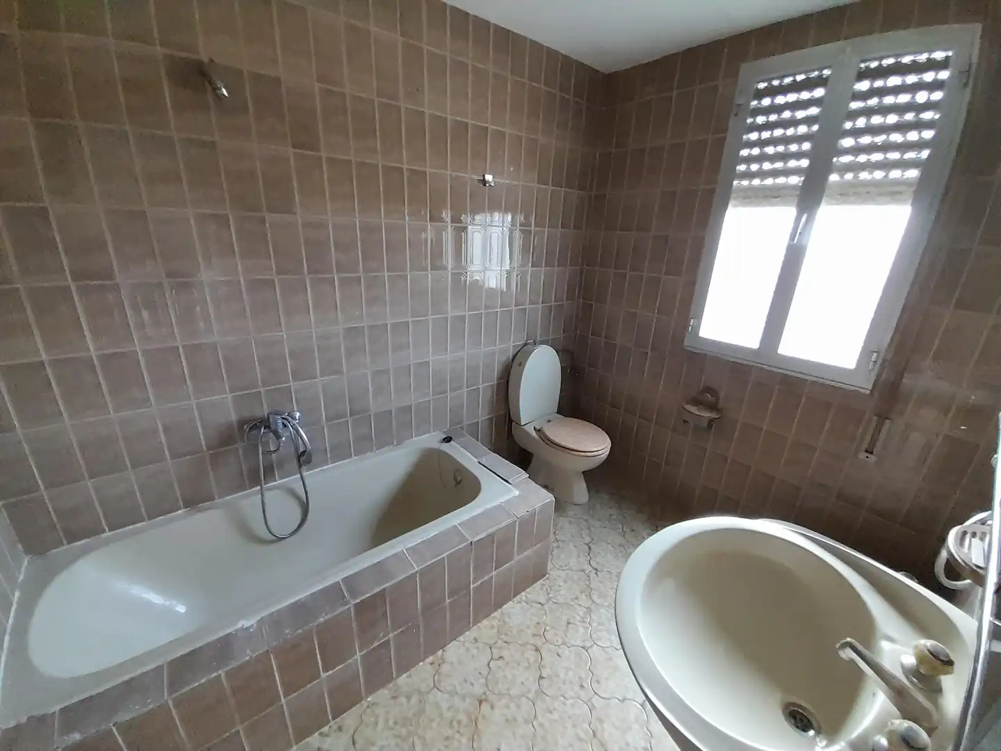Baño de Piso en venta en Ponferrada con Calefacción, Terraza y Trastero