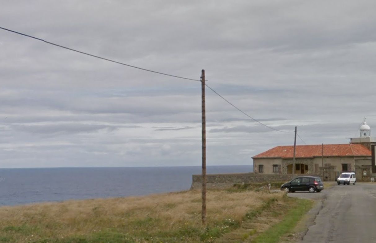 Casa o xalet en venda en Cudillero amb Calefacció, Jardí privat i Parquet
