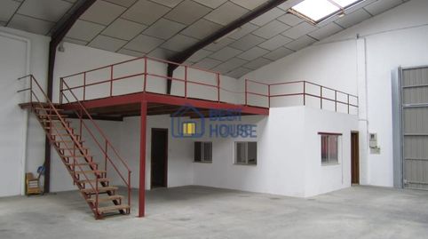 Foto 3 von Fabrikhallen zur Miete in Puente Castro, León Capital