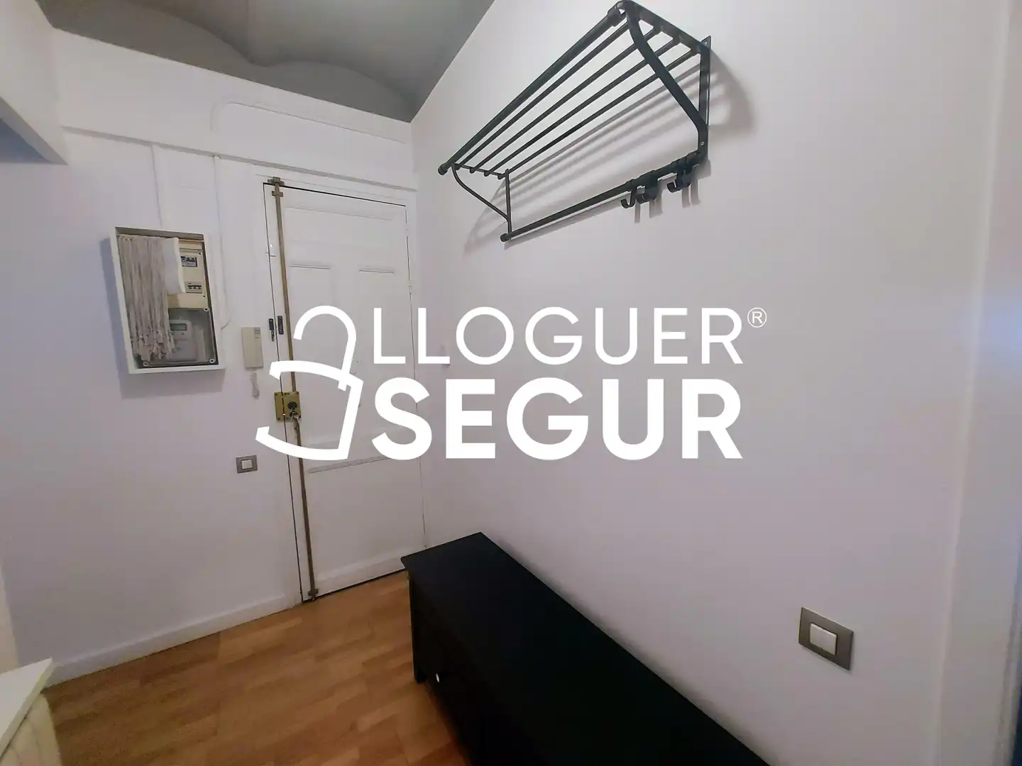 Flat for rent in Barcelona  with Air Conditioner, Heating and Furnished