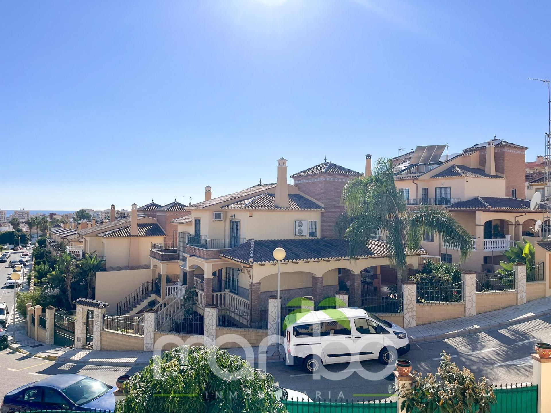 Exterior view of Single-family semi-detached for sale in Vélez-Málaga  with Air Conditioner, Private garden and Terrace