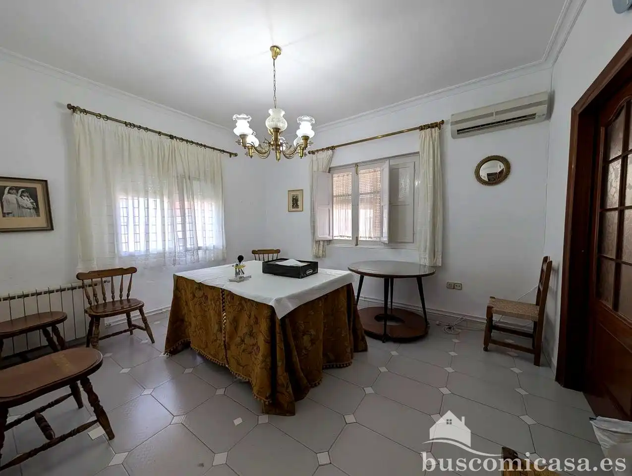 House for sale in De Linares De Chile