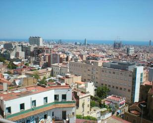 Exterior view of Flat to rent in  Barcelona Capital  with Washing machine, Balcony and Pets allowed