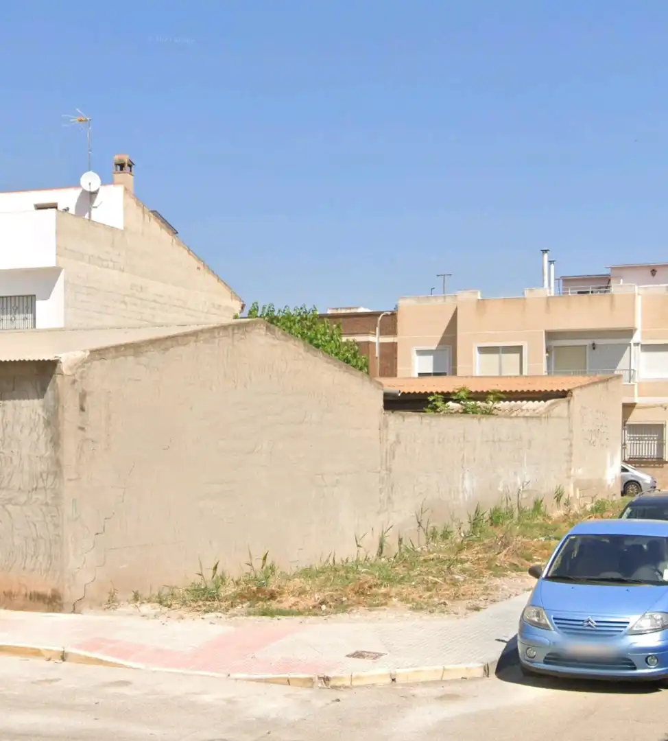 Mixto residencial en venta en Calle Luis Vives M 6, imagen 3