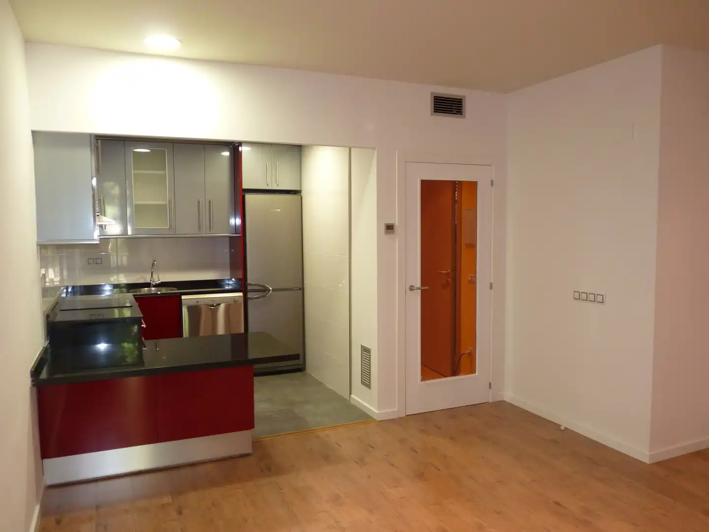 Cocina de Piso de alquiler en Barcelona con Aire acondicionado, Calefacción y Parquet