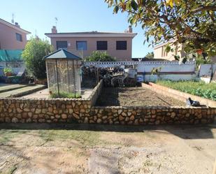 Jardí de Casa o xalet en venda en Santa Oliva amb Calefacció, Jardí privat i Terrassa