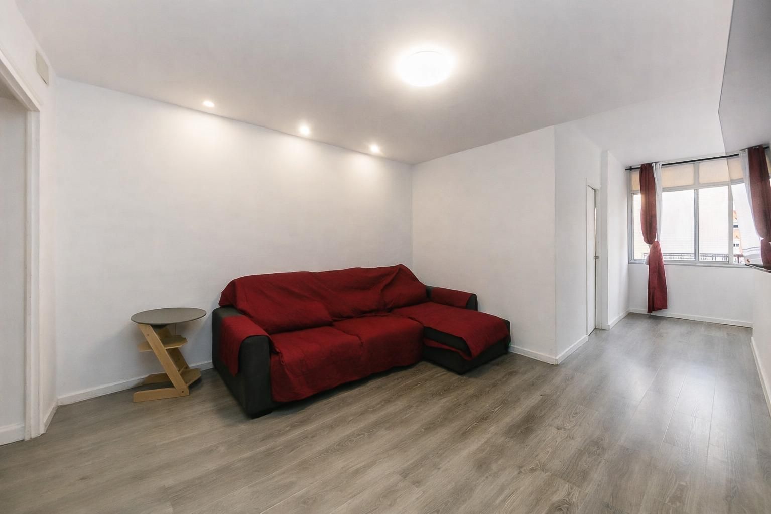 Flat for sale in  Barcelona Capital  with Parquet flooring and Alarm
