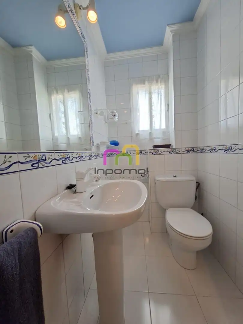 Bany de Pis en venda en Badajoz amb Calefacció i Parquet
