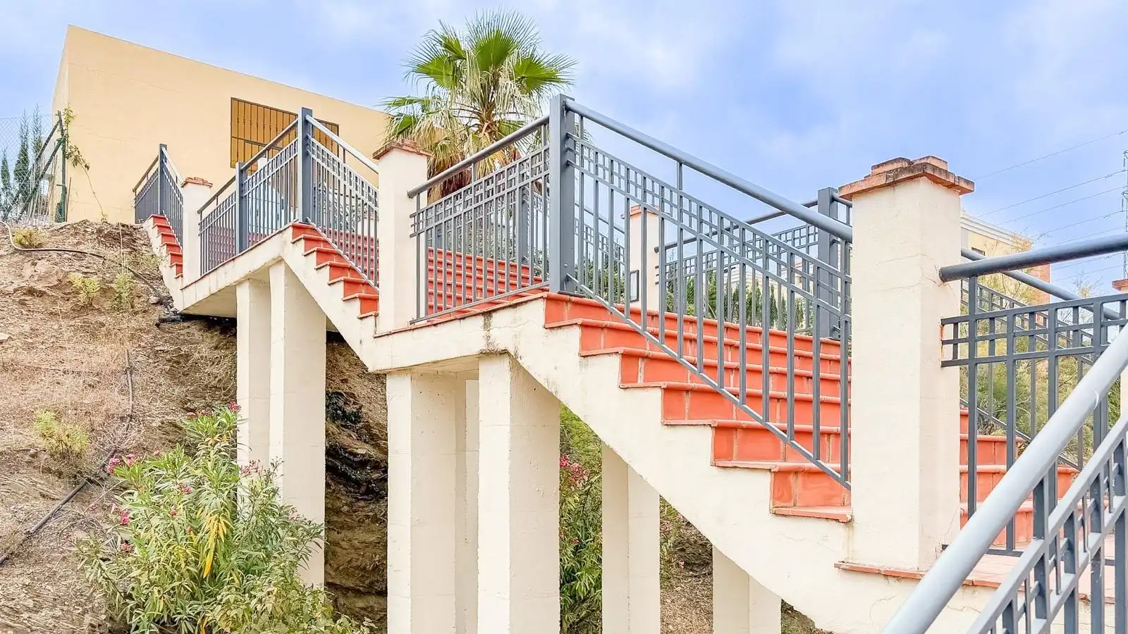 Exterior view of Flat for sale in Málaga  with Air Conditioner, Heating and Private garden