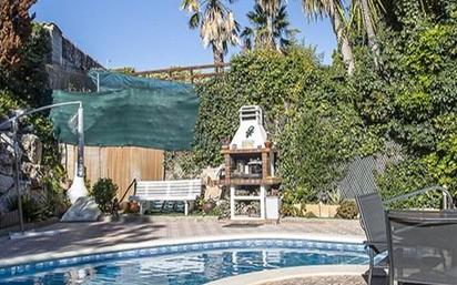 Piscina de Casa o xalet en venda en Cervelló amb Aire condicionat i Piscina