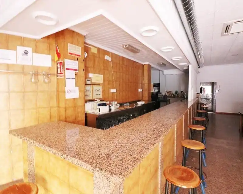 Local comercial en venta en Pueblo